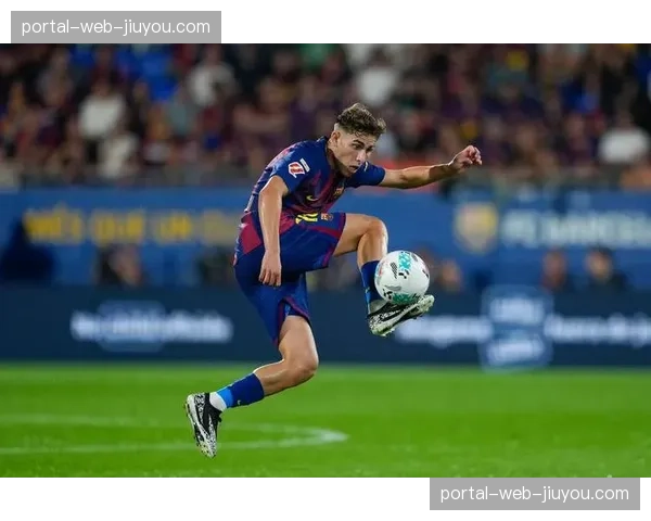 巴萨后防依赖库巴西加西亚组合 经验不足成隐患